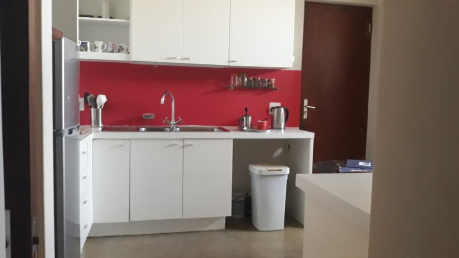 To Let 1 Bedroom Property for Rent in Belvedere Western Cape